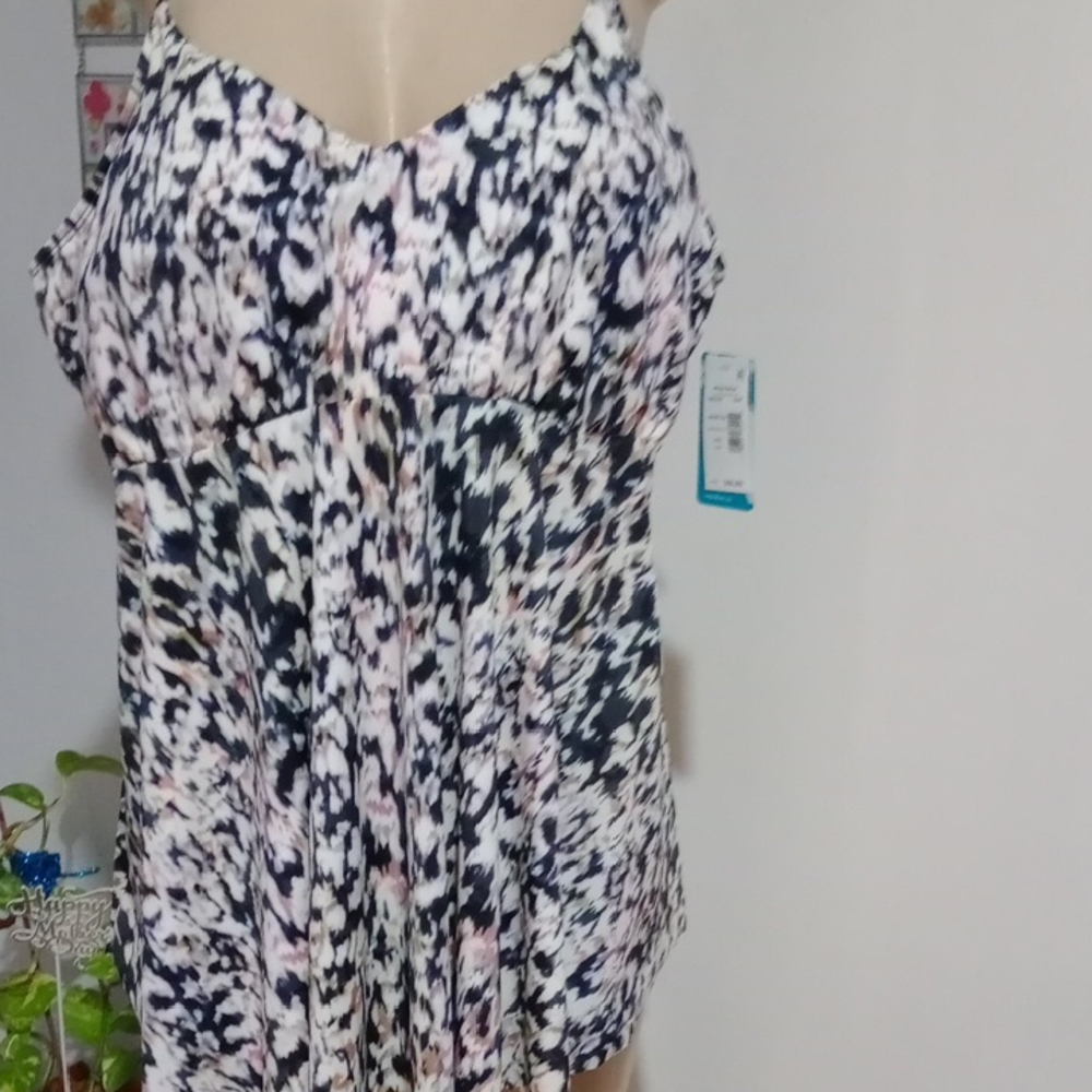 Shape  Solver  Color Black / Multi Size 24 Stylish Black and White Women's Top